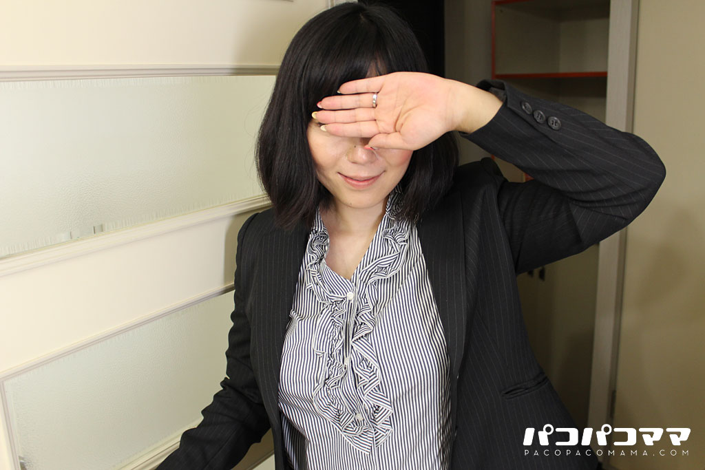 垂れ爆乳とデカ尻コンボ 奥田綾