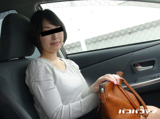 車の中で姫はじめ〜連続昇天する美尻人妻〜 真美