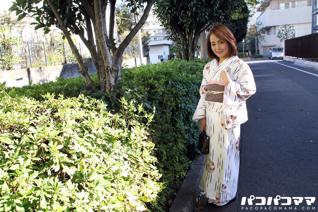 人妻なでしこ調教 〜愛欲の虜になった五十路熟女〜 鈴木梨乃